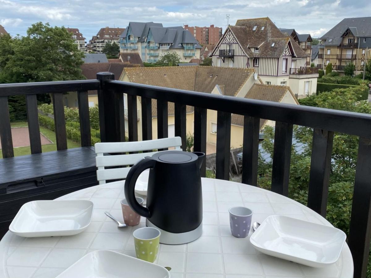Appartement Cabourg, 2 Pièces, 4 Personnes - Fr-1-487-198 Cabourg